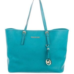 Michael Kors Jet Set Tote
